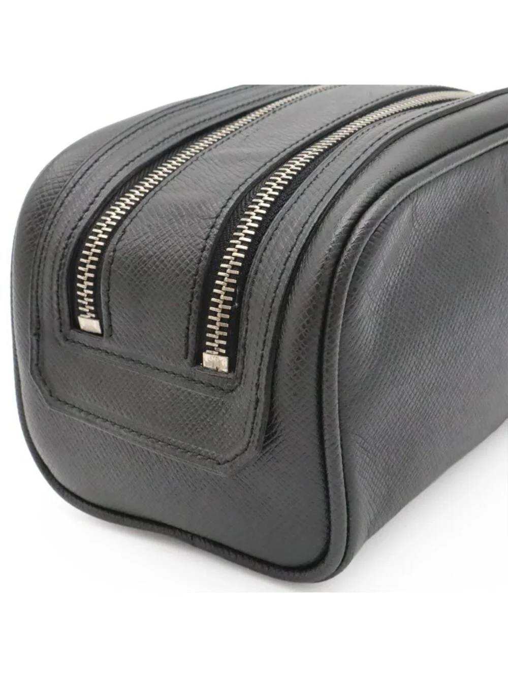 Louis Vuitton Taiga Trousse Yvan Clutch Pouch Leather Ardoise Black